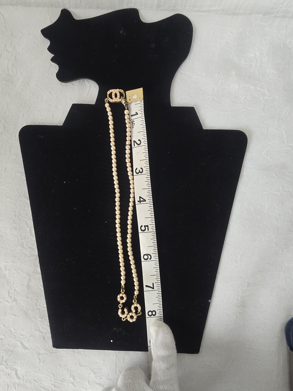 CHANEL Vintage Pearl Necklace - Picture 10 of 11